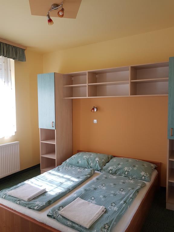 Richie Ii. Apartman Apartamento Siófok Exterior foto
